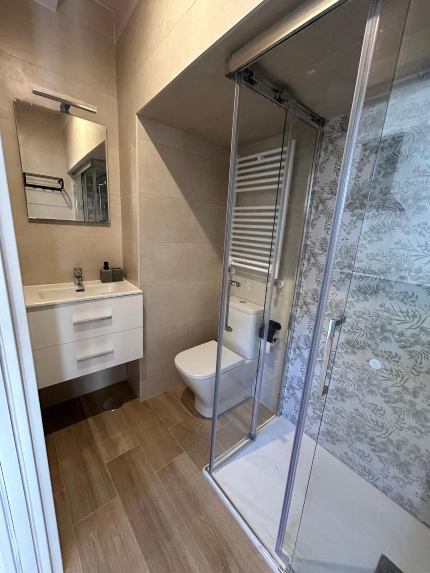 Apartamentos San Roque อาเรนัส เด กาบราเลส ภายนอก รูปภาพ